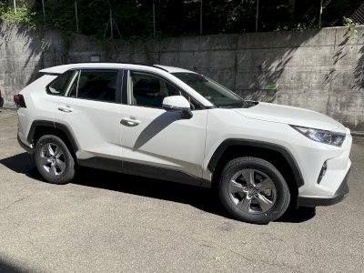 Toyota RAV 4 2,5 Hybrid 222 KM 4x4 ACTIVE