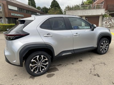 Toyota YARIS Cross 1.5 Hybrid 115 (116 hp) e-CVT Active Plus